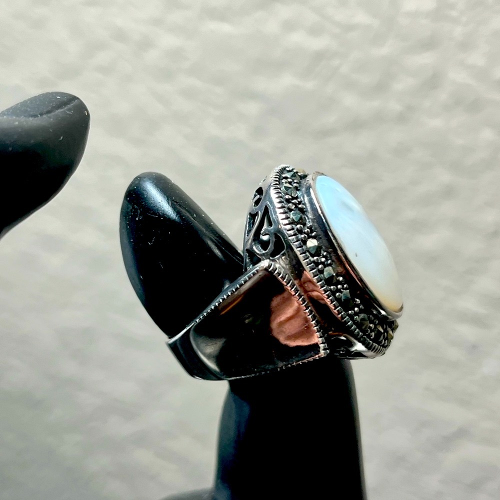 Stunning Vintage Solid 925 Sterling Silver Mother of Pearl Ring - Picture 3 of 6